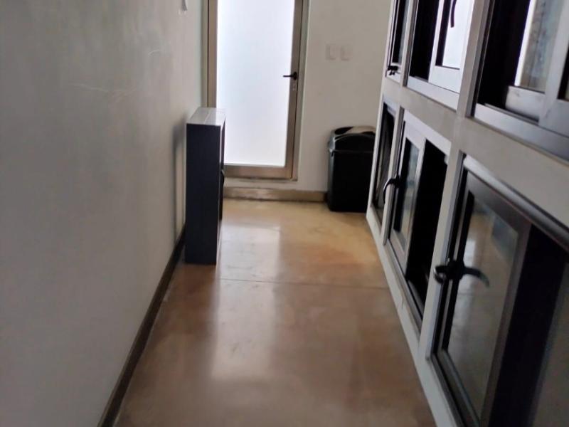 VENTA BODEGA CON OFICINAS